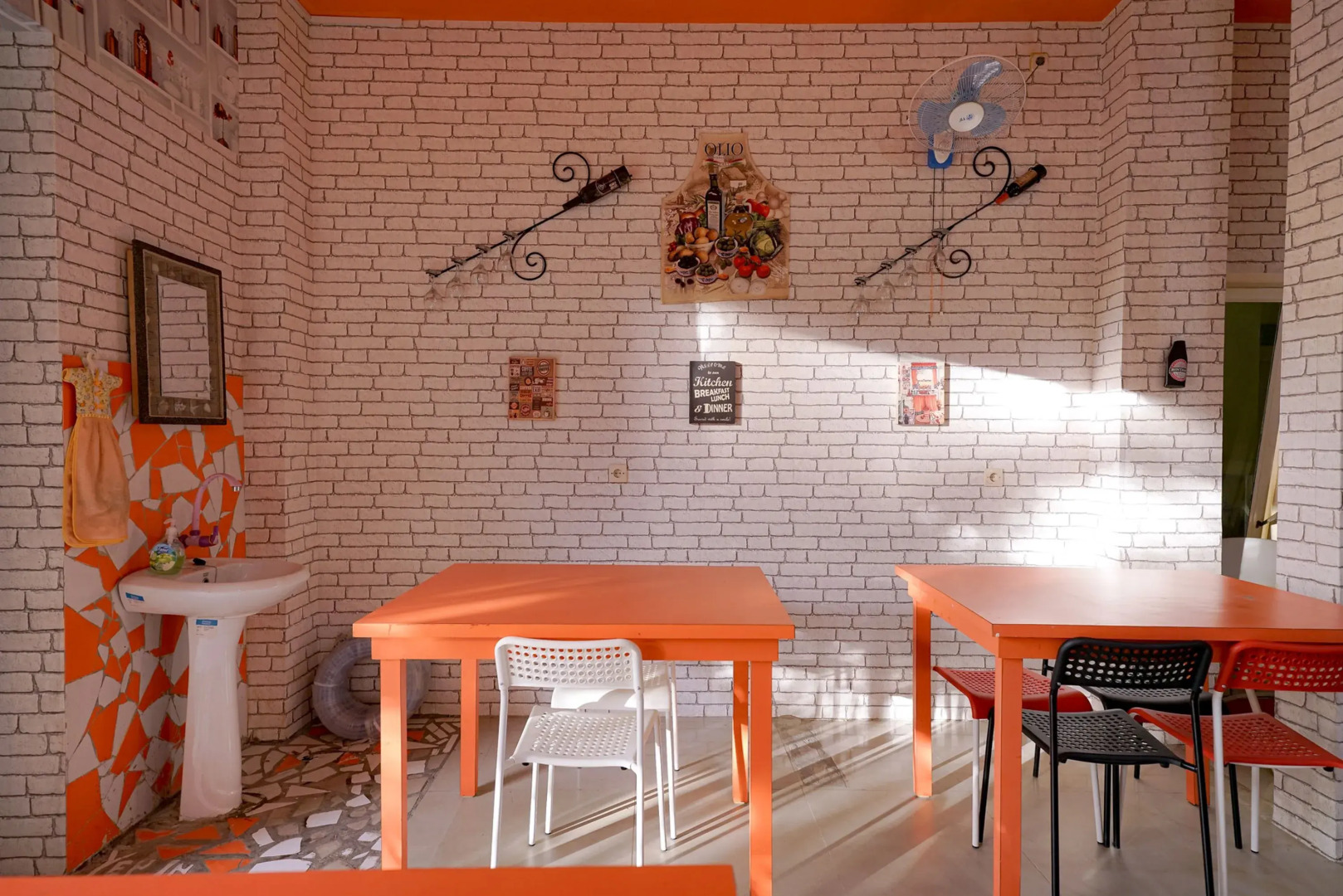 RedDoorz Plus @ Jalan FL Lumban Tobing Sibolga