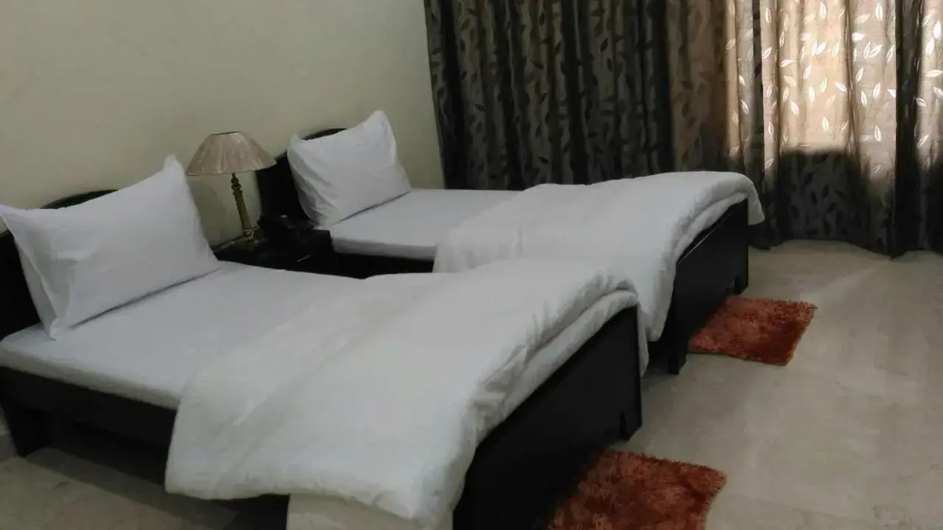 Kapoor Residency