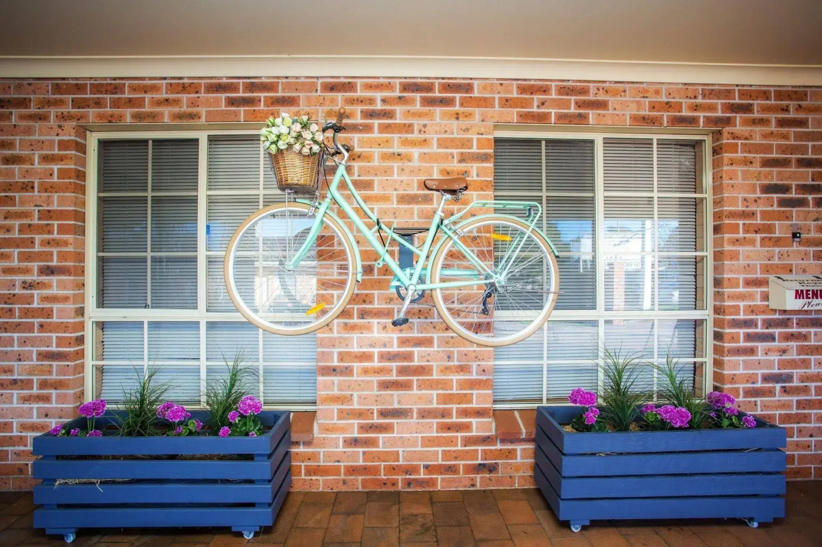 Golden Chain Aalana Motor Inn