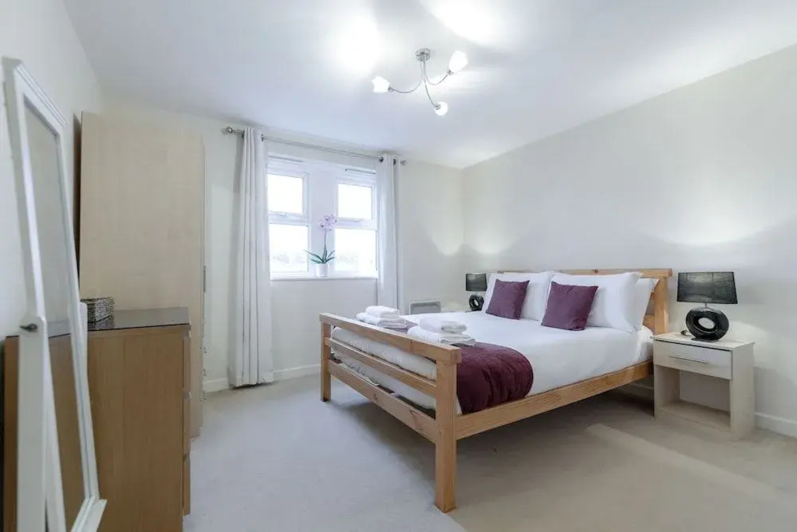 Roomspace Apartments-Courtyard Guildford