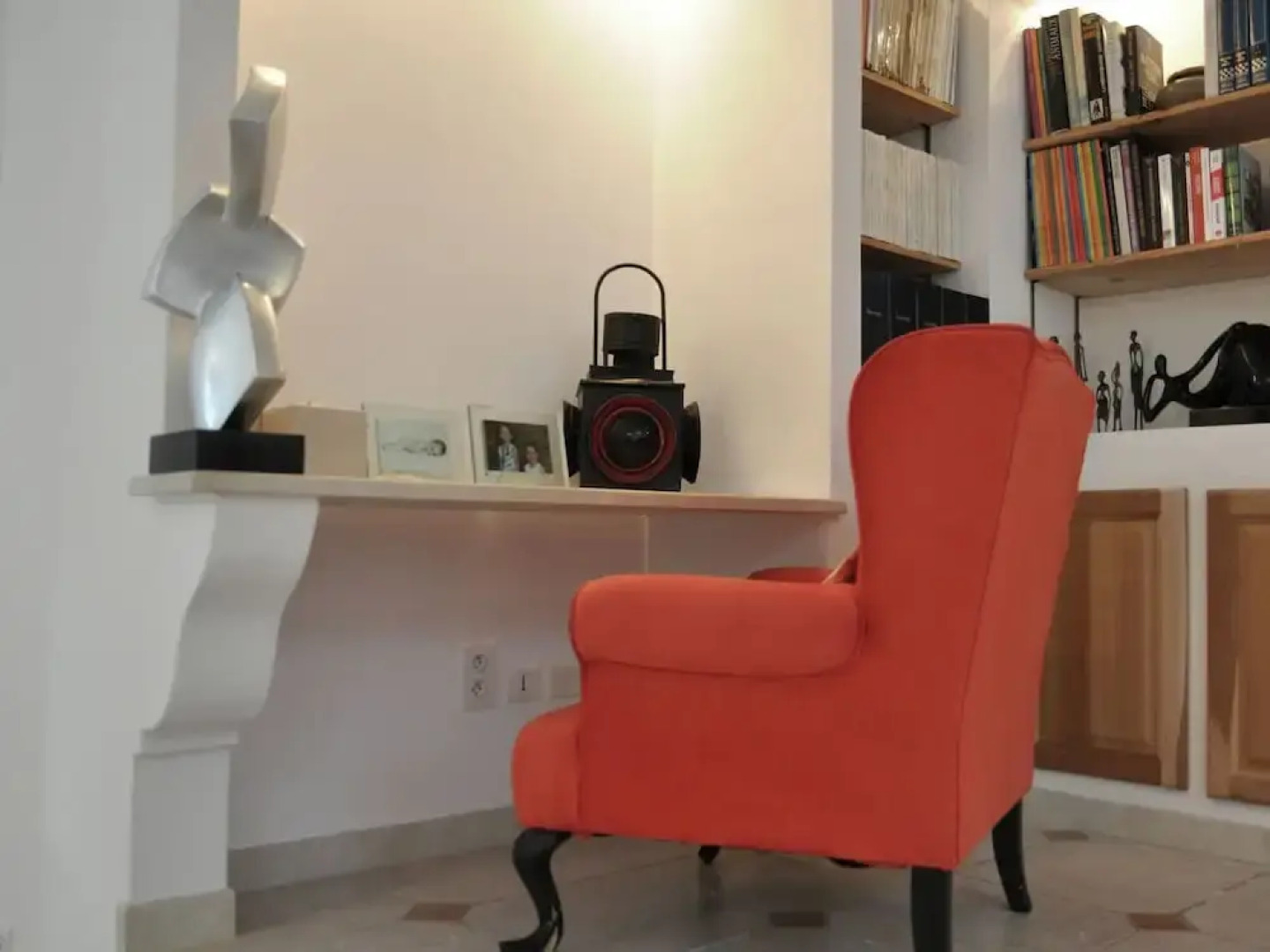 Beautiful and Stylish Town House With Private Swimming Pool in the Middle of Cavaillon