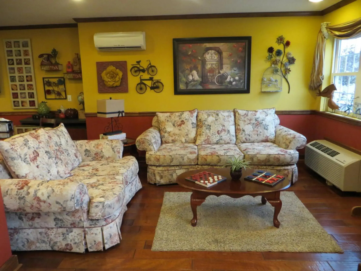 Patti's Inn & Suites