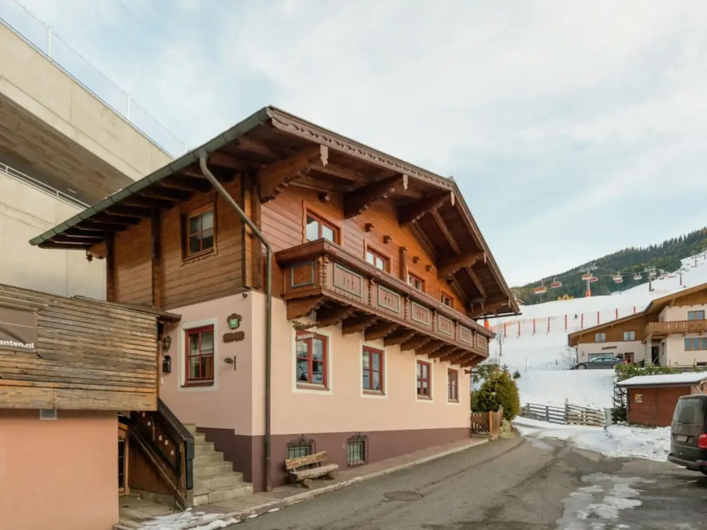 Spacious Chalet near Ski Area in Dienten am Hochkonig