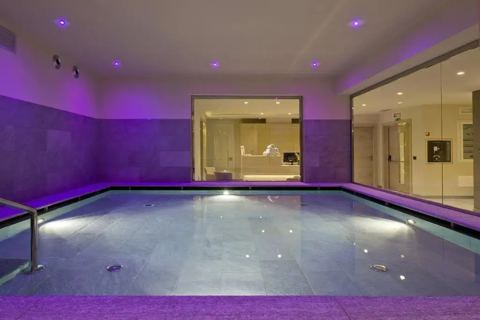 Design And Suite Hotel Ciarnadoi