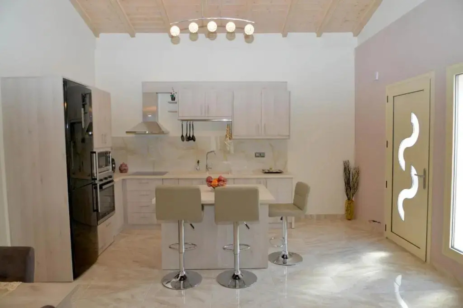 ANTIGONH COUNTRYSIDE VILLA !i