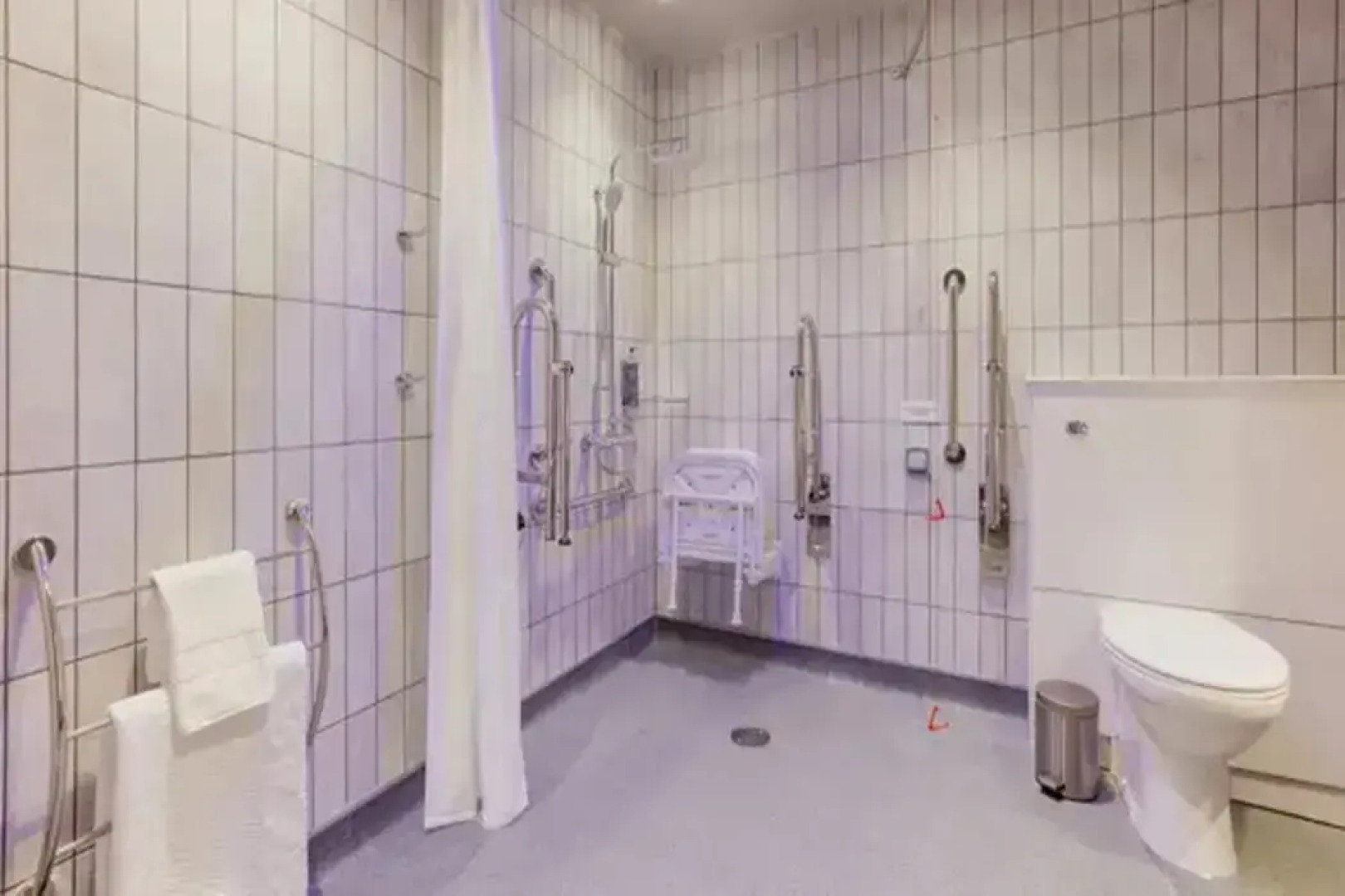 Splendid Holiday Home In Solihull Near Brueton Park Lake