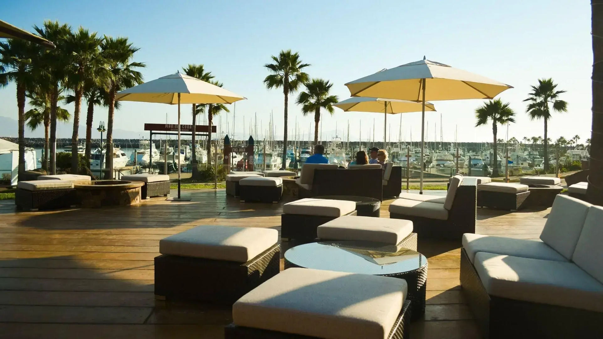 Hotel Coral And Marina