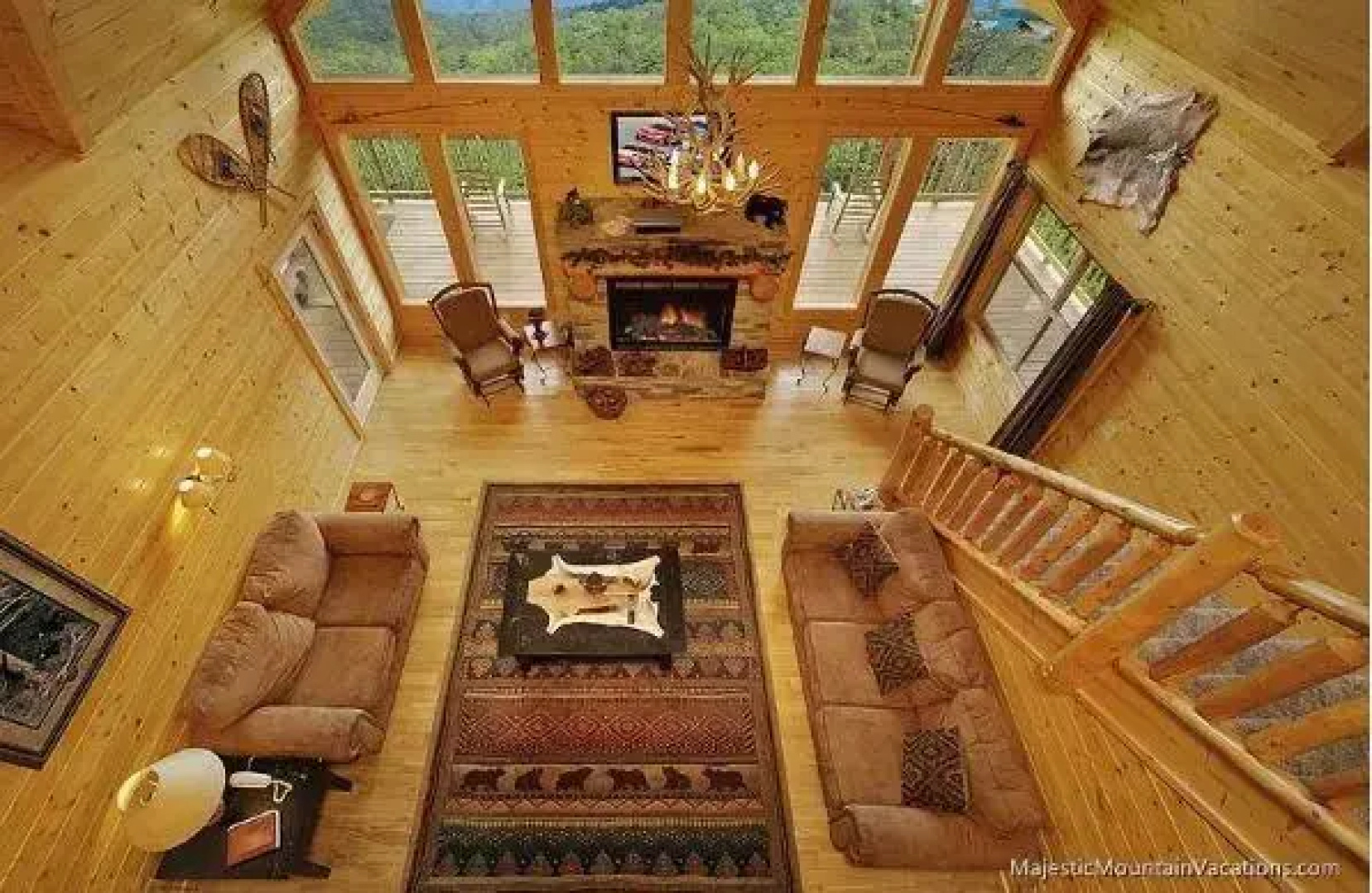 Mountain View Theater Lodge by Majestic Mountain Vacations