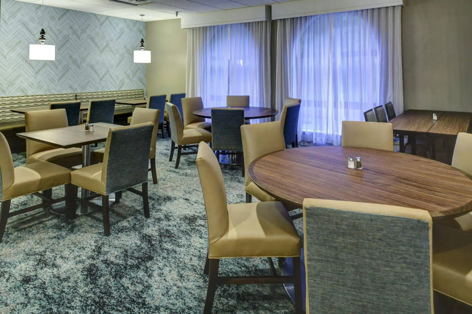 Embassy Suites Williamsburg