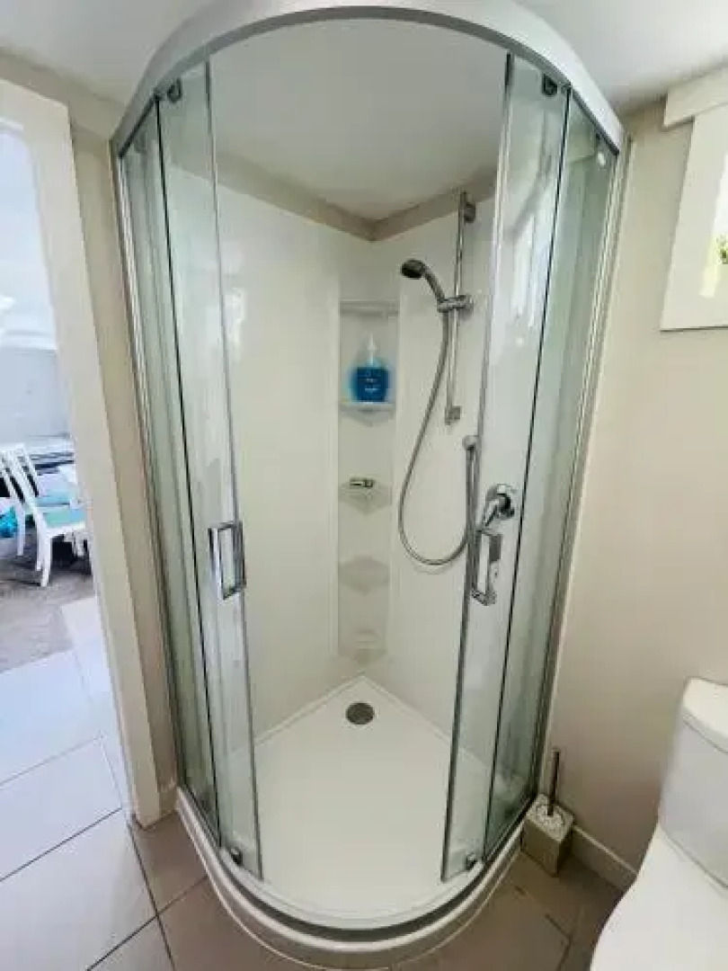 Whitby Studio - Mairangi Bay Beach