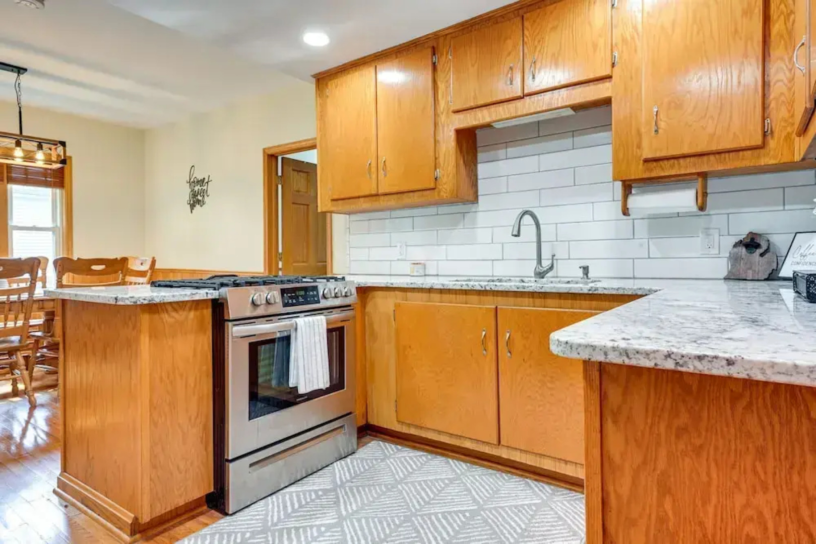 Grand Blanc Rental w/ Gas Grill & Private Yard