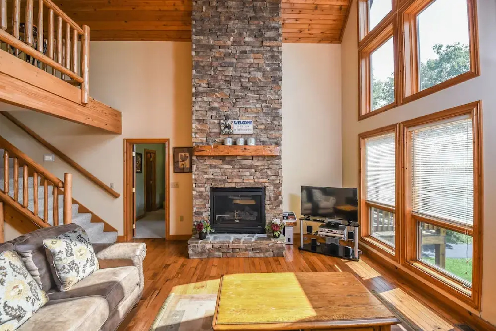 Mountain Top Lodge 4 Bedroom House