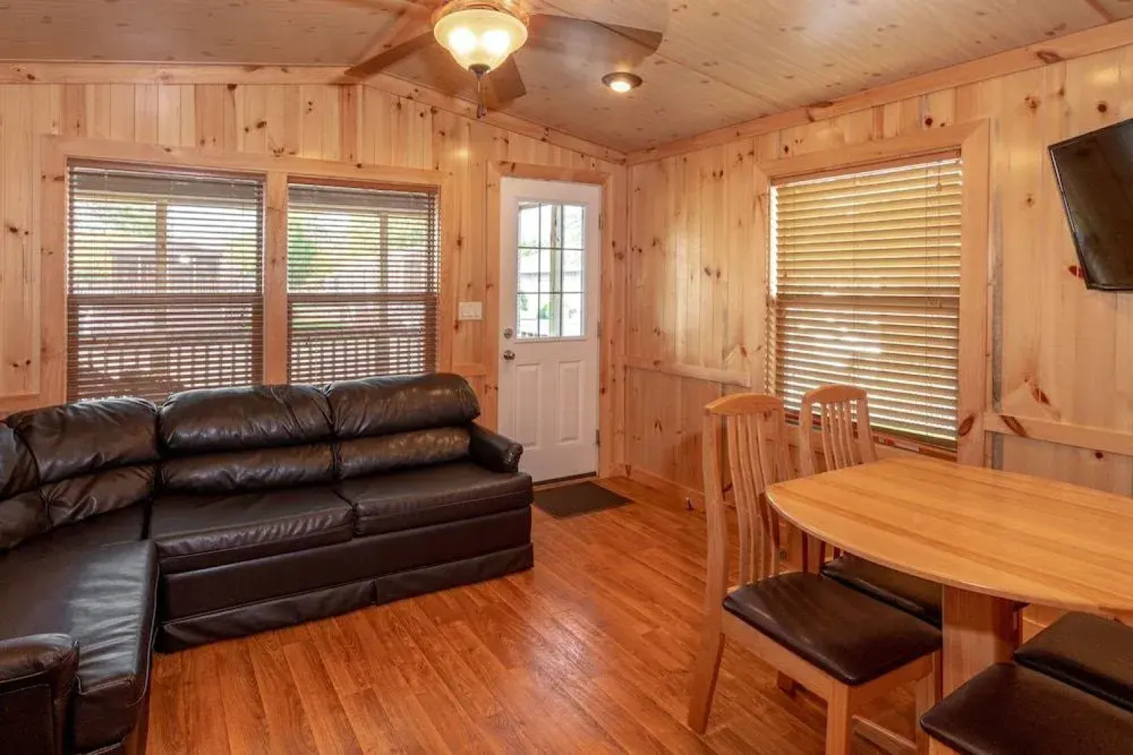 Sun Retreats Geneva on the Lake