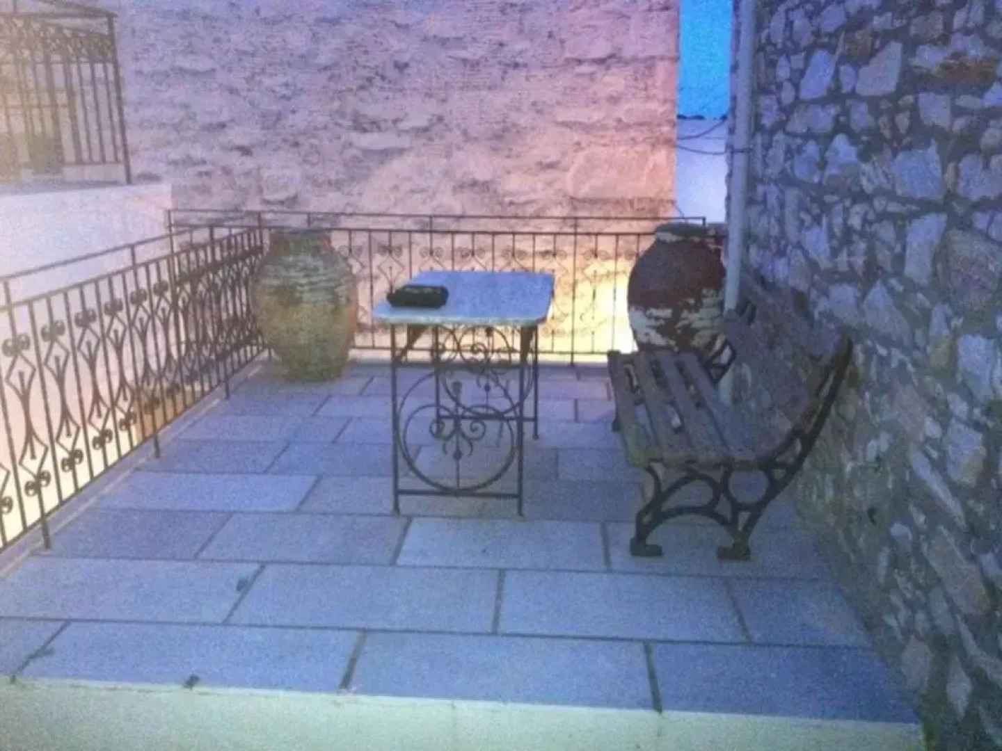 apeiranthos traditional stone house