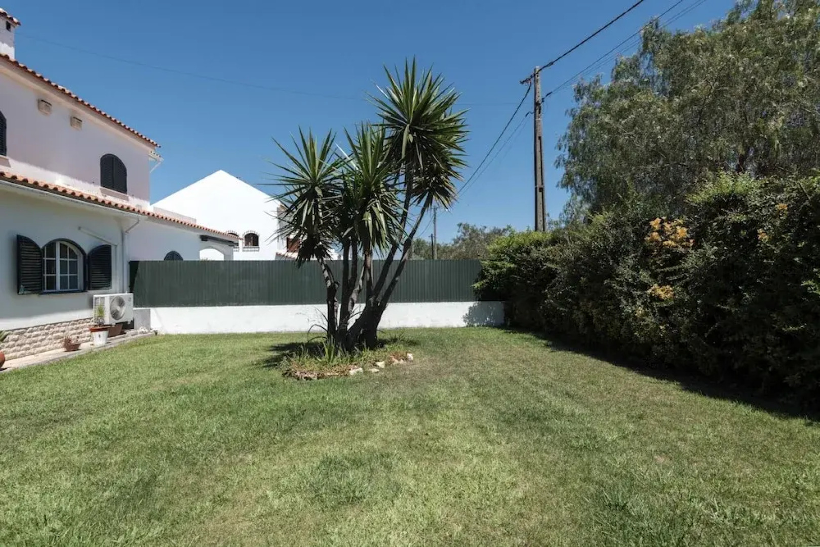 Sesimbra Stylish Villa by Homing