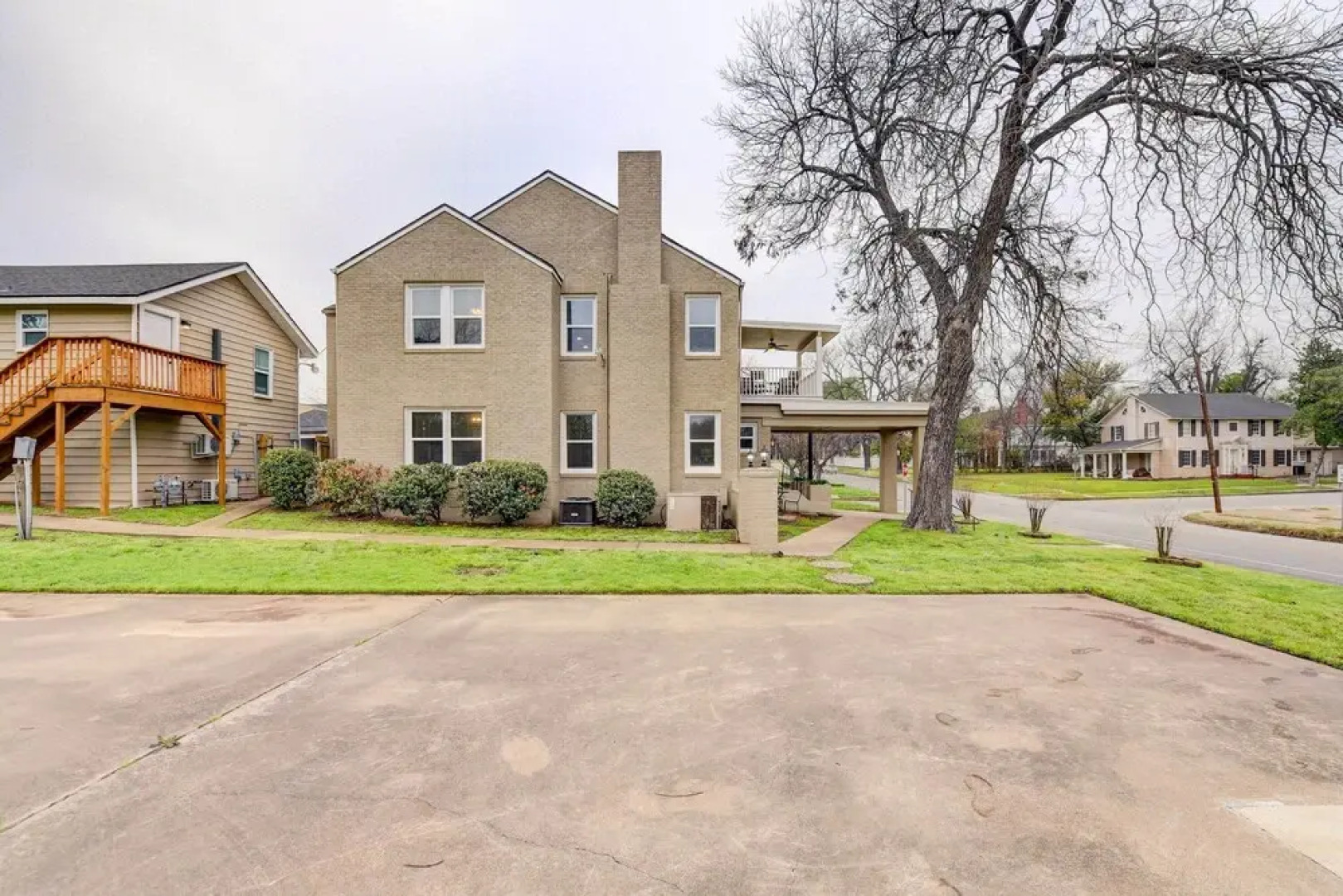 3 Mi to Baylor: Waco Vacation Rental