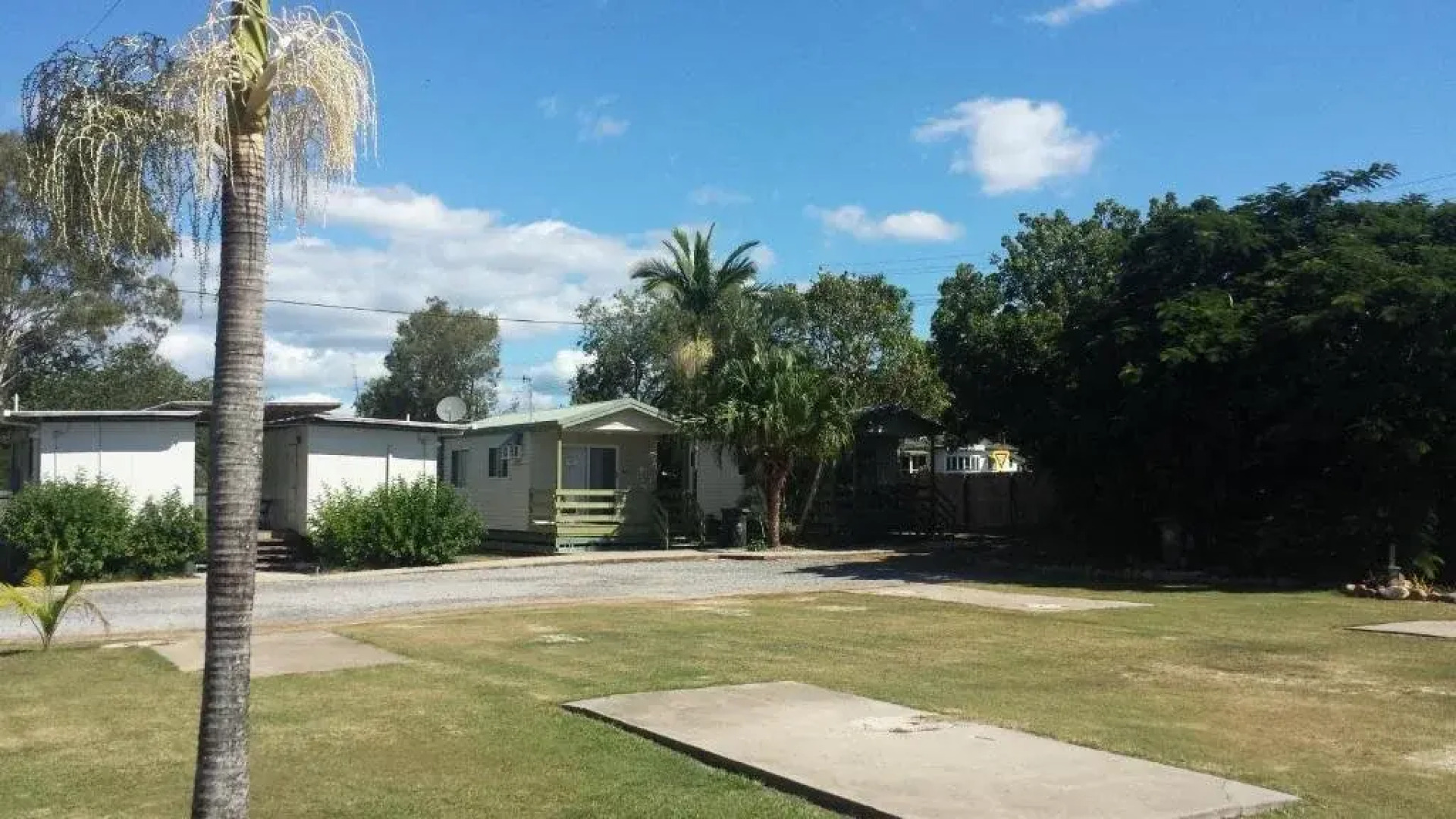 Bushchooks Travellers Village