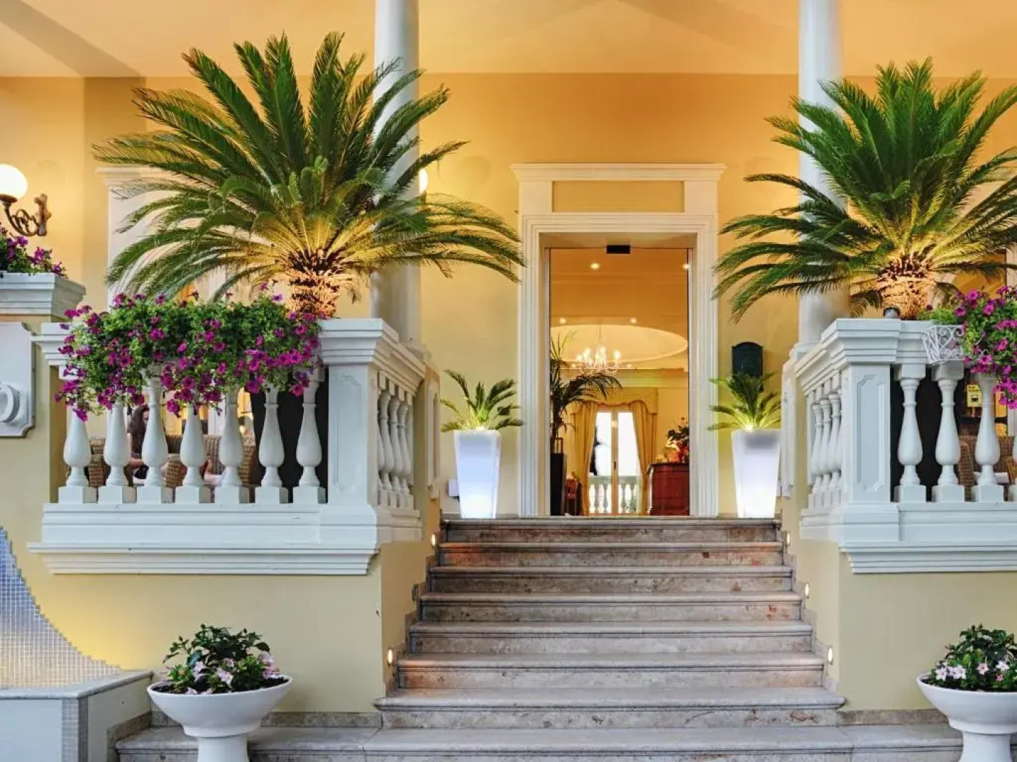 Novecento Suite Hotel