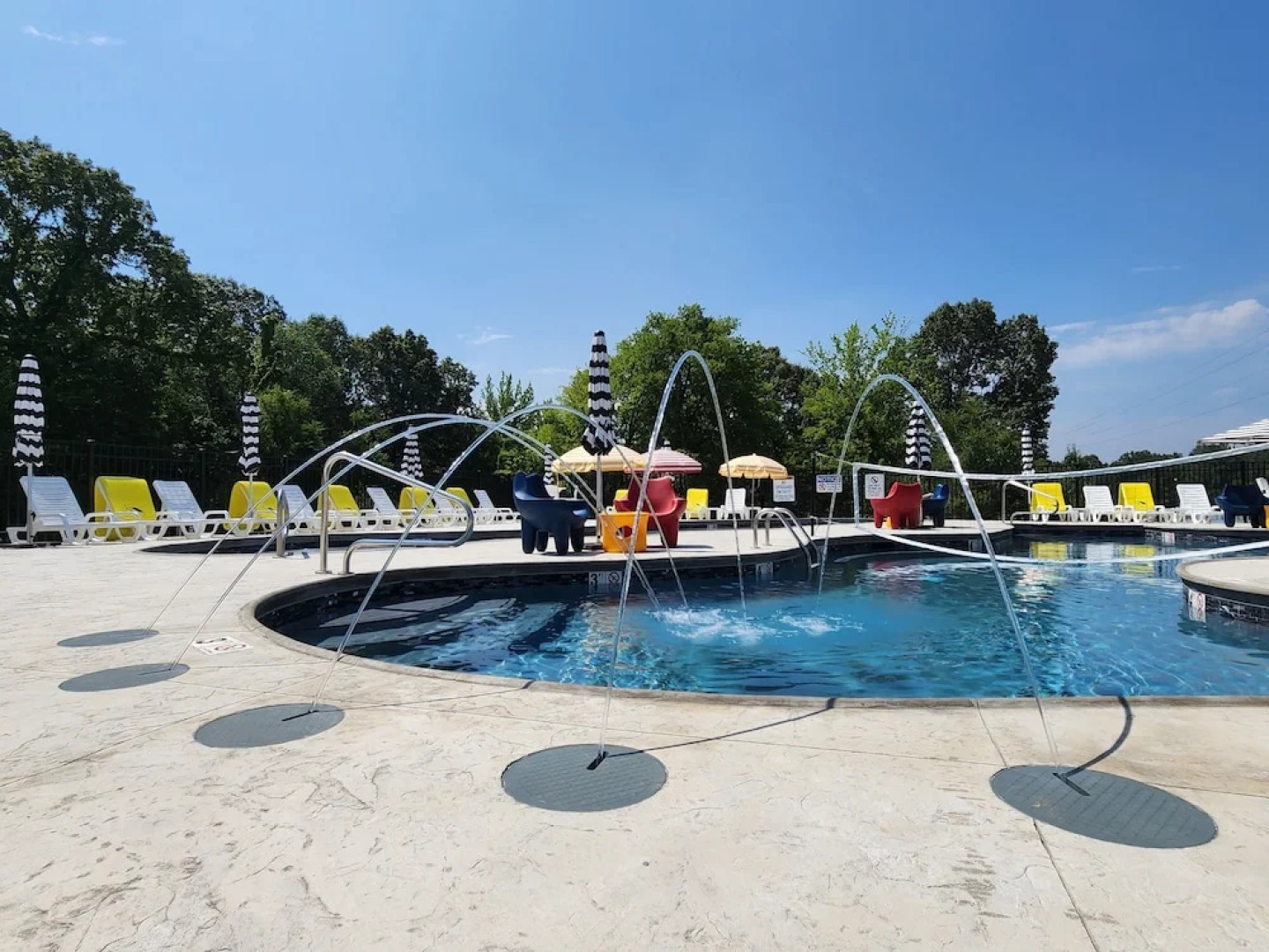 The Lakehouse Inn at Sledd Creek