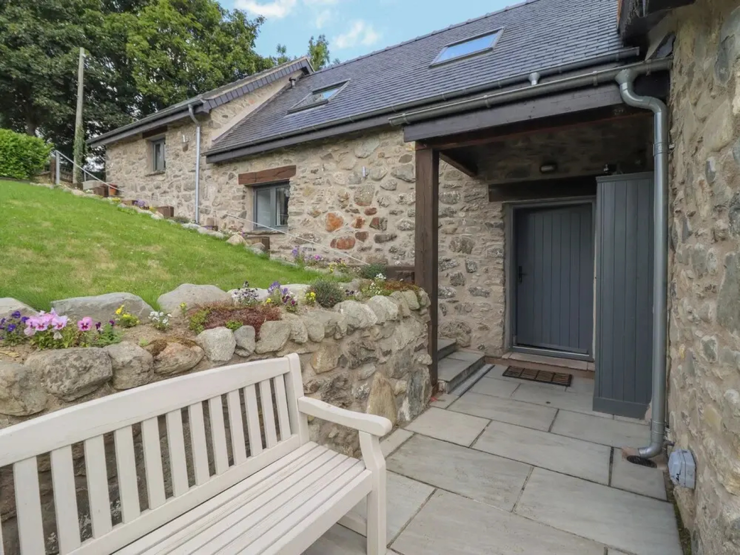 Ysgubor Tyddyn Isaf