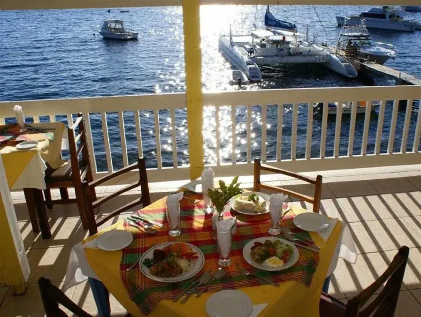 Anchorage Hotel, Whale Watch & Dive Center