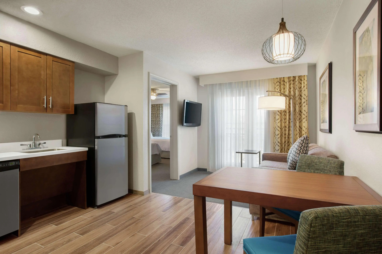 Homewood Suites by Hilton Kansas City-Airport