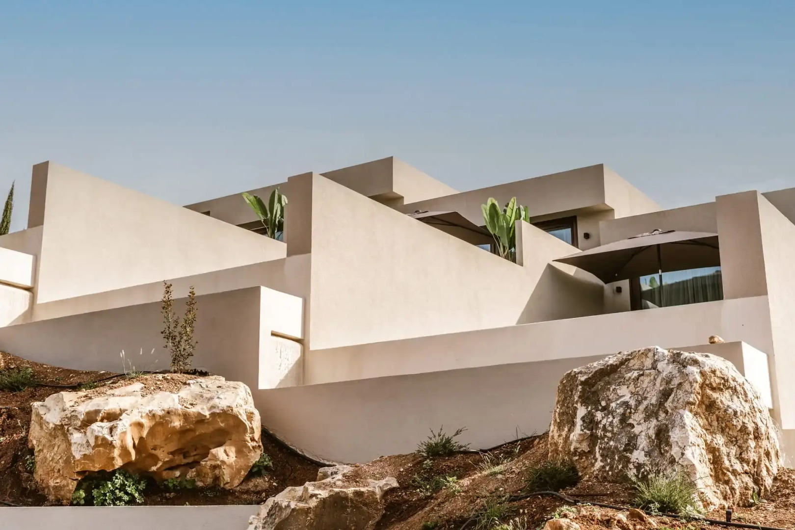 4S Sivota Sun Side Serenity