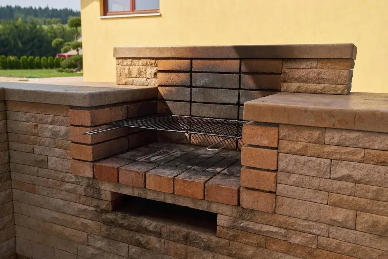 Cerna Kcg350 in Cermn