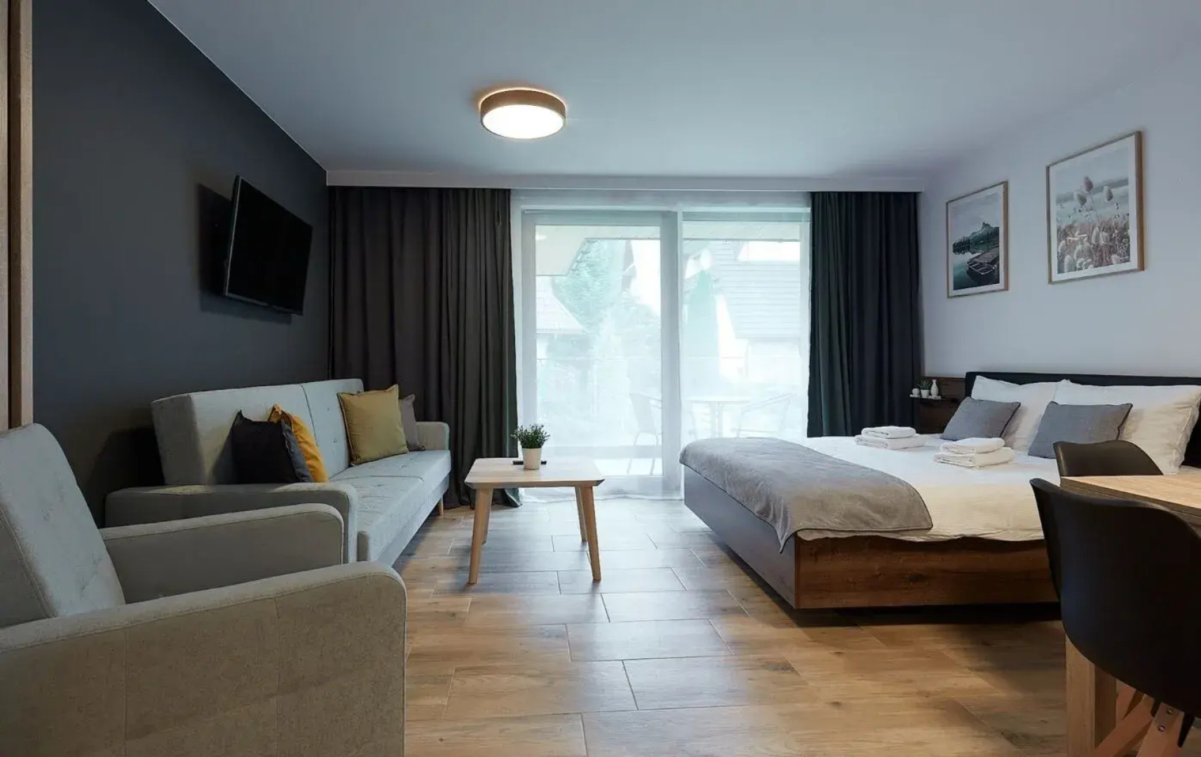 Tatra Square Apartments