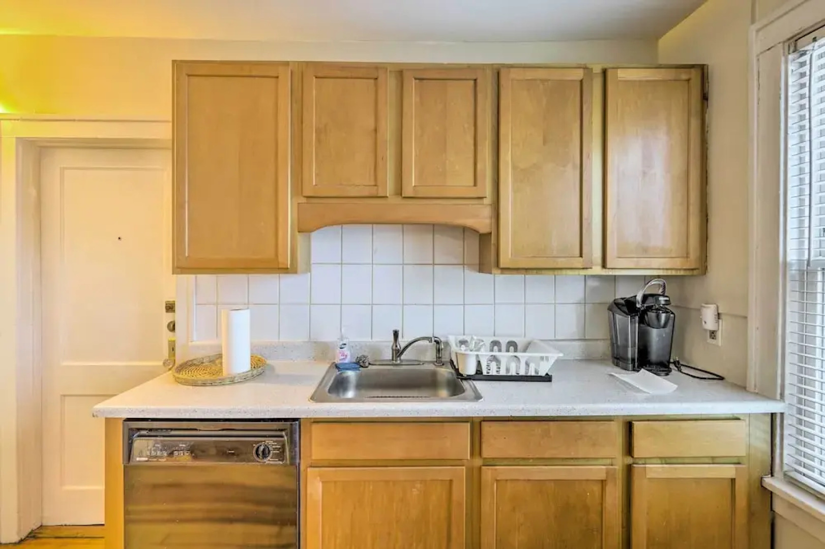 Charming Albany Retreat ~ 3 Mi to Downtown!