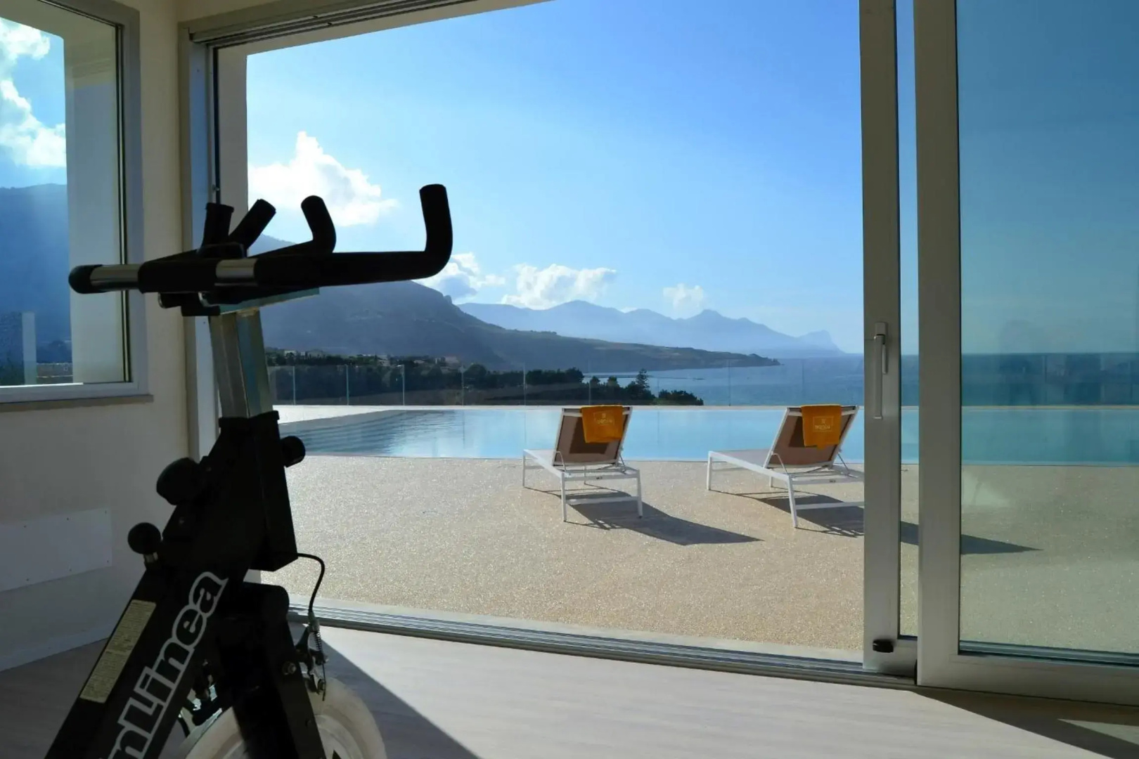 La Blanca Resort & Spa