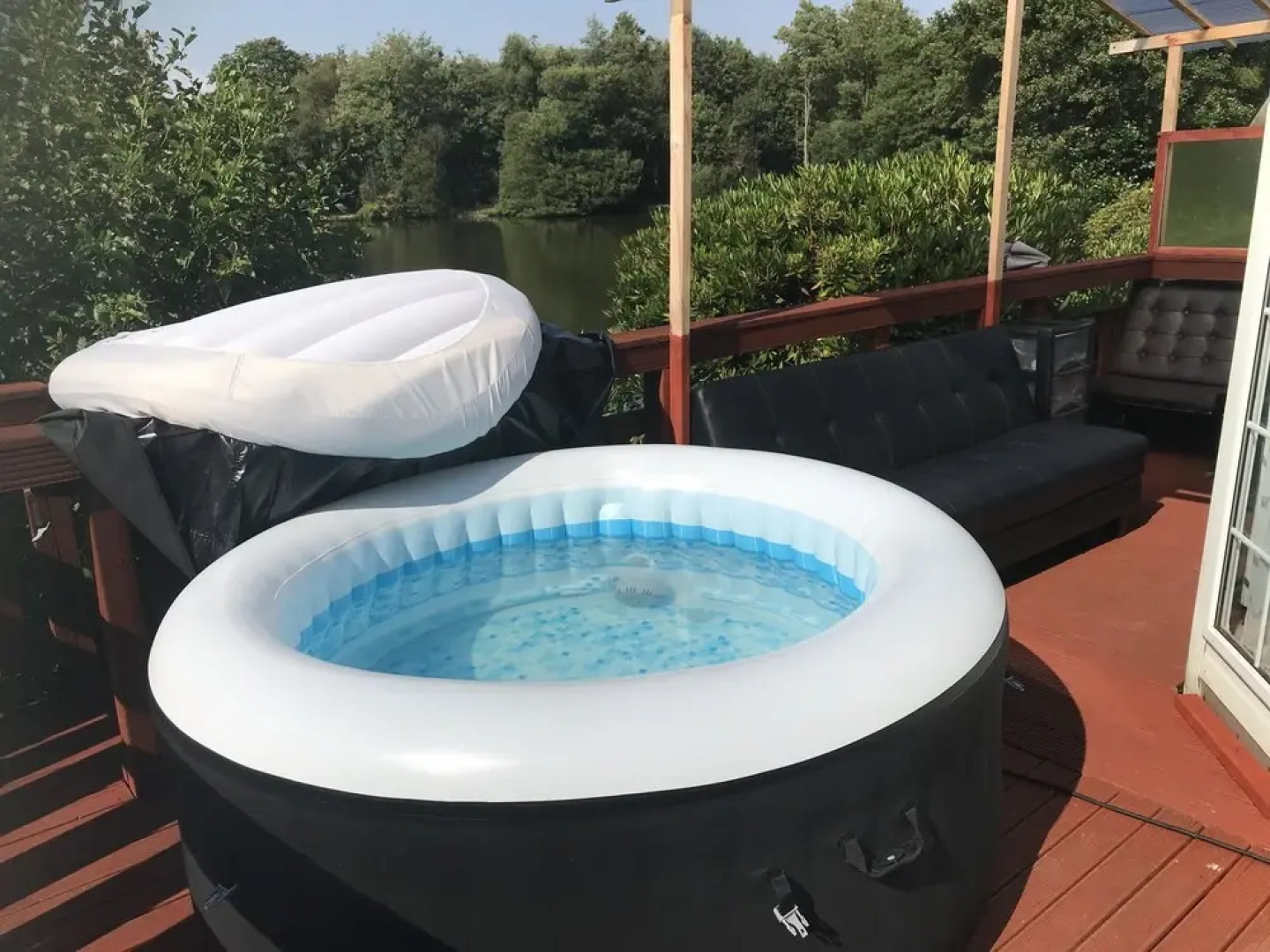 Sheraton On The Lake in Coghurst Holiday Park