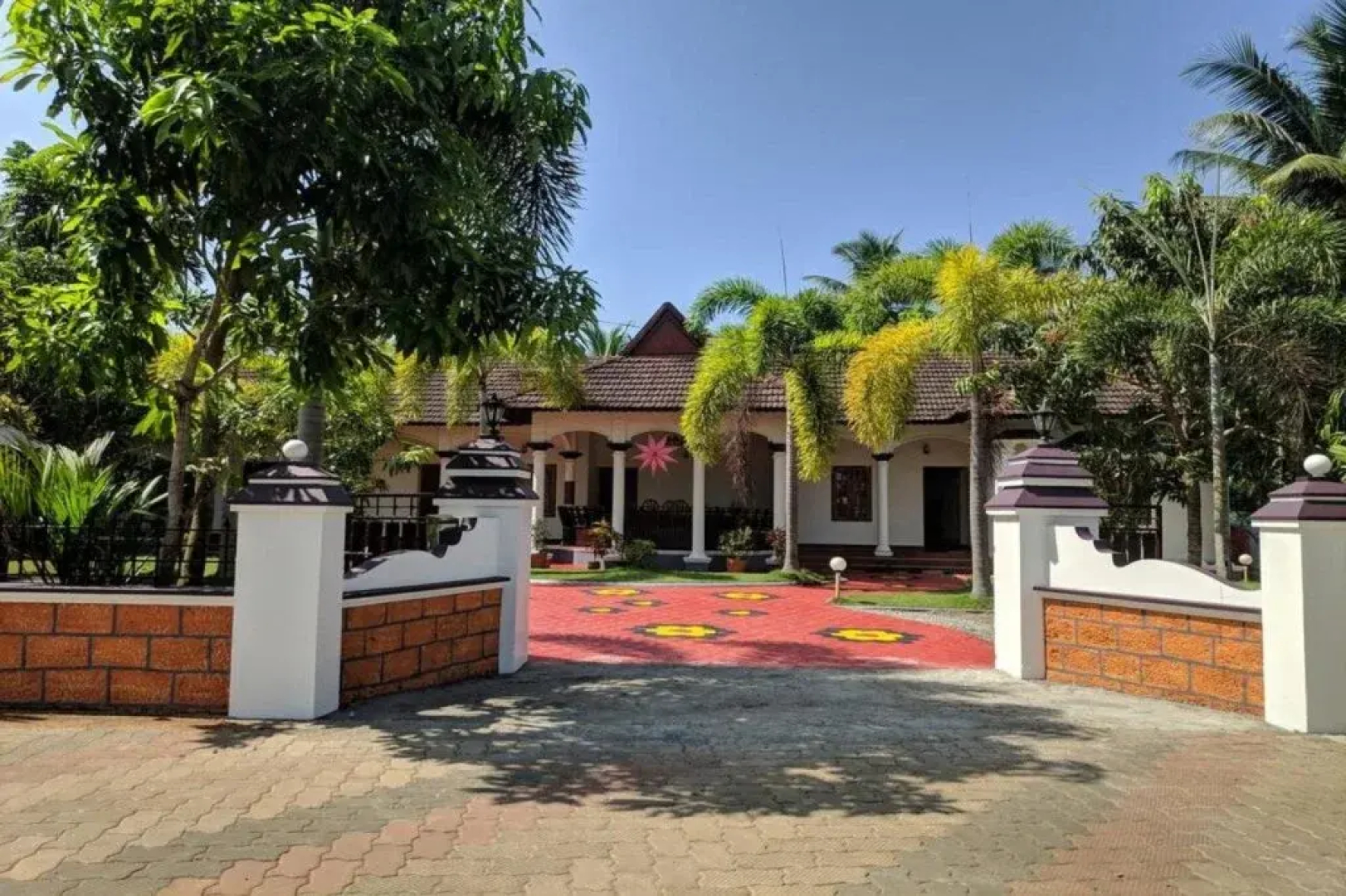 Sunny Days Homestay