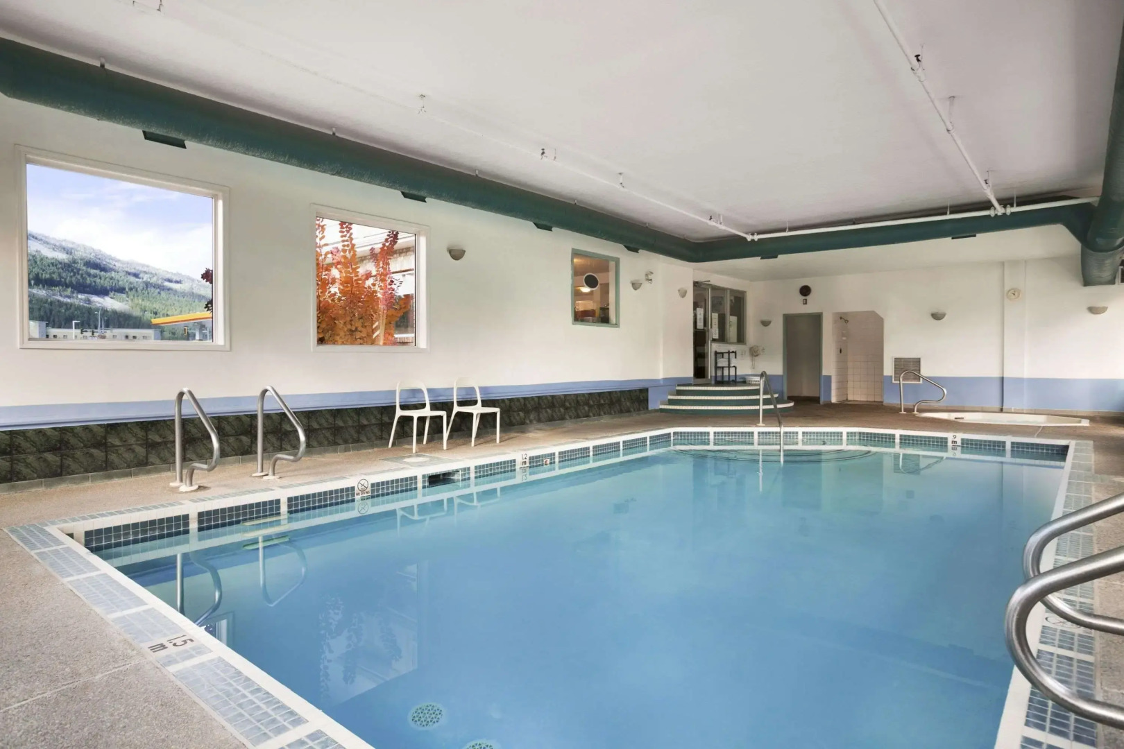 Super 8 by Wyndham Revelstoke BC