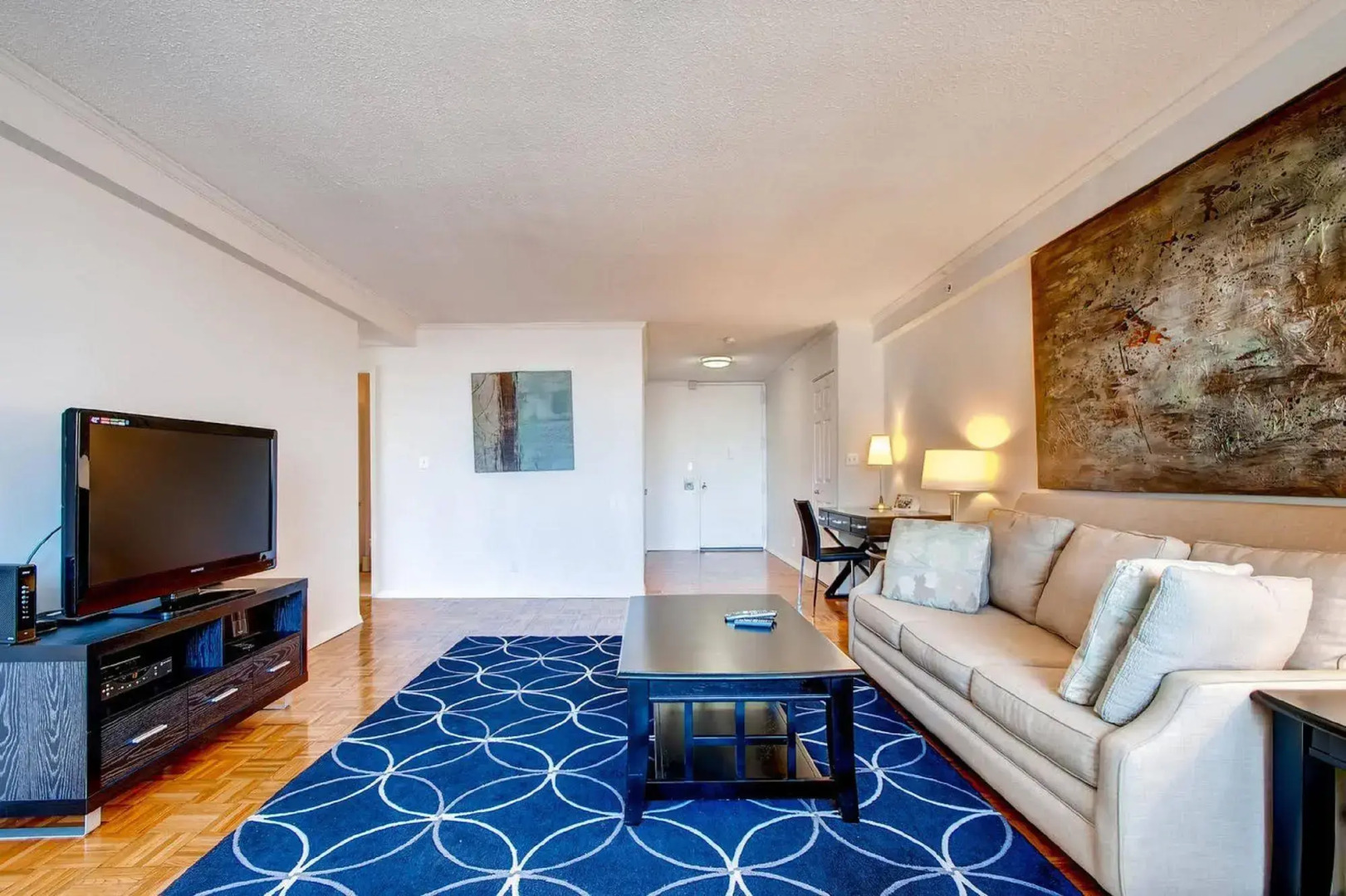 Global Luxury Suites at the Commonwealth