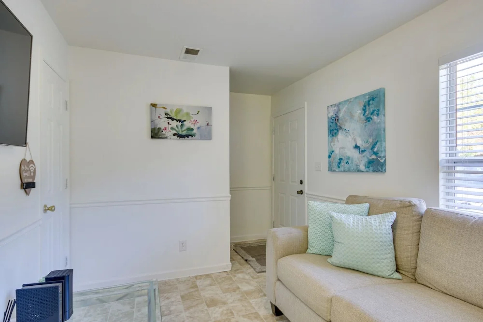 Quaint Orangeburg Townhome Near Hospitals & Campus