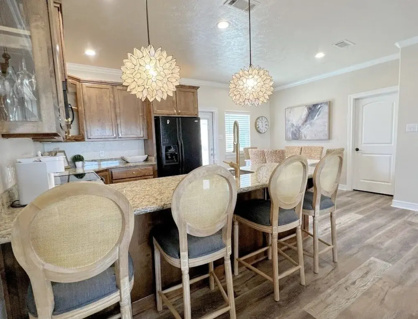 A La Playa 2 Bedroom Home by RedAwning