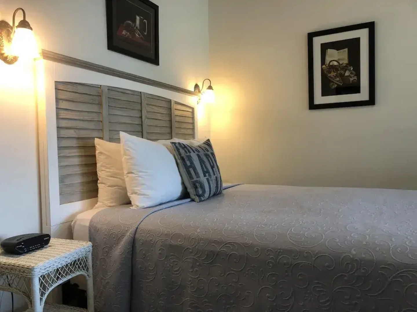 Knapps Narrows Marina & Inn