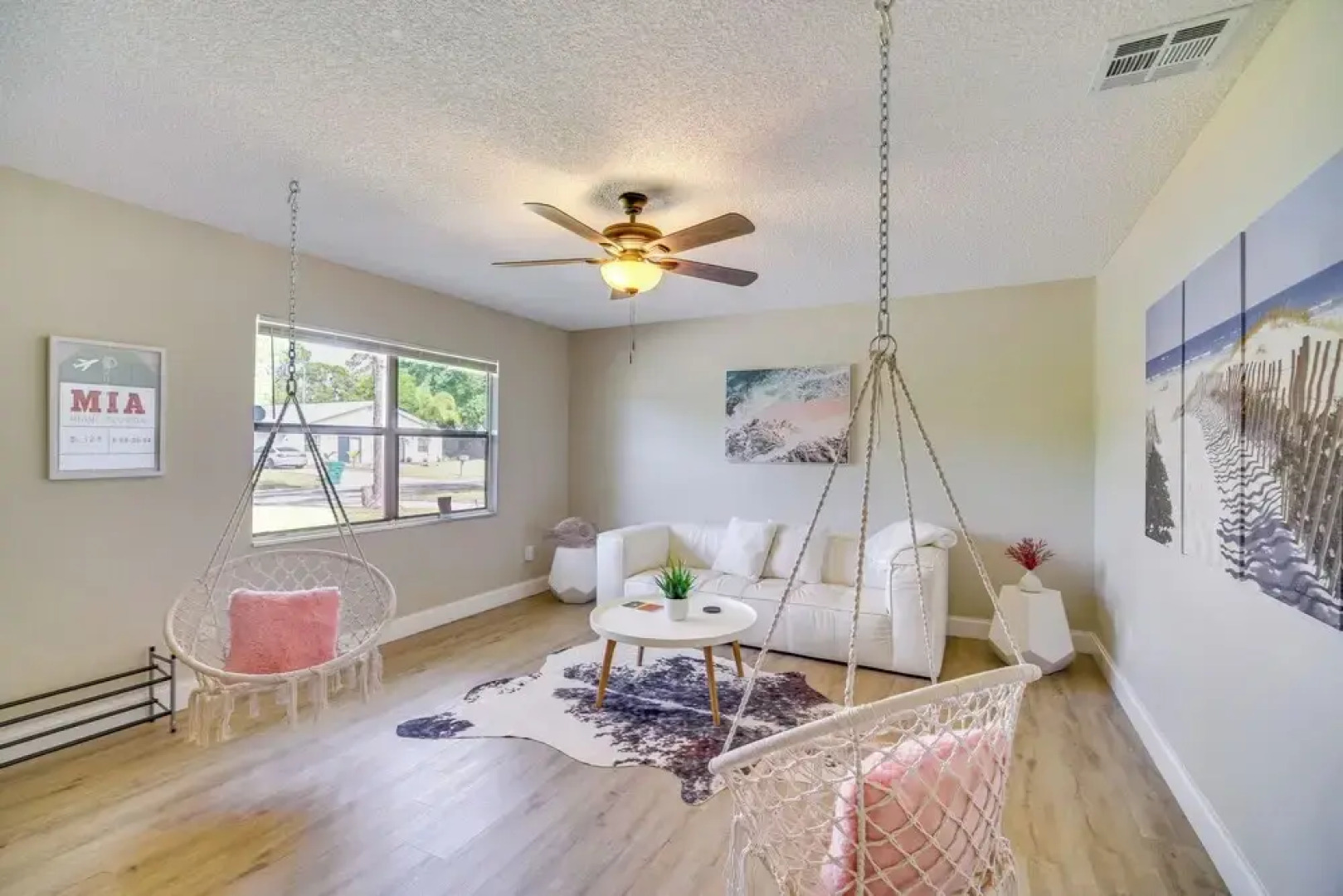 Sebastian Retreat w/ Screened Porch: 6 Mi to Beach