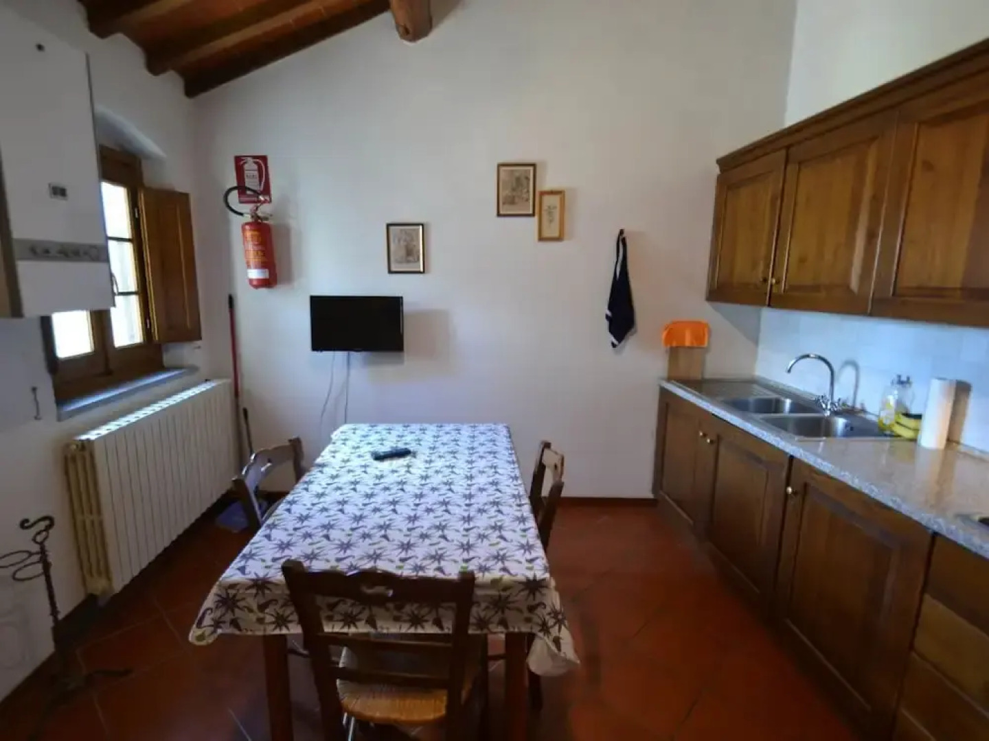 Tuscan Heaven; Vinci and Pistoia