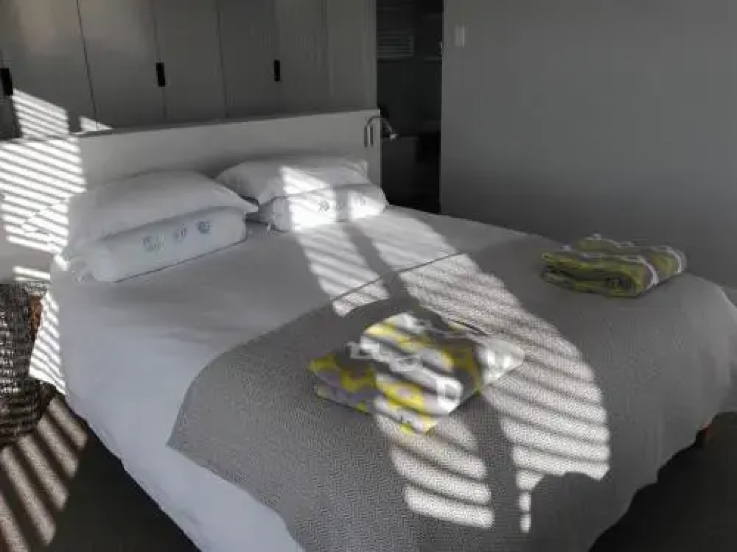 Malindila Apartment & House