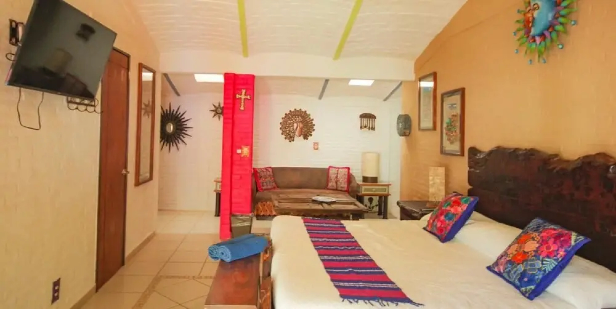 Charming 1 Bedroom Hotel With Pool View