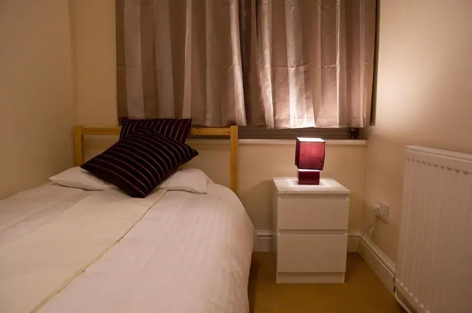 Icon Hutton Apartment