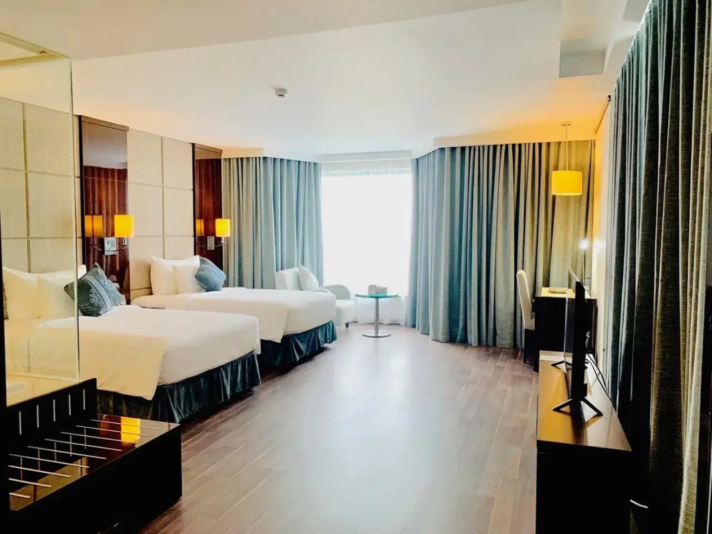 Central Luxury Ha Long Hotel