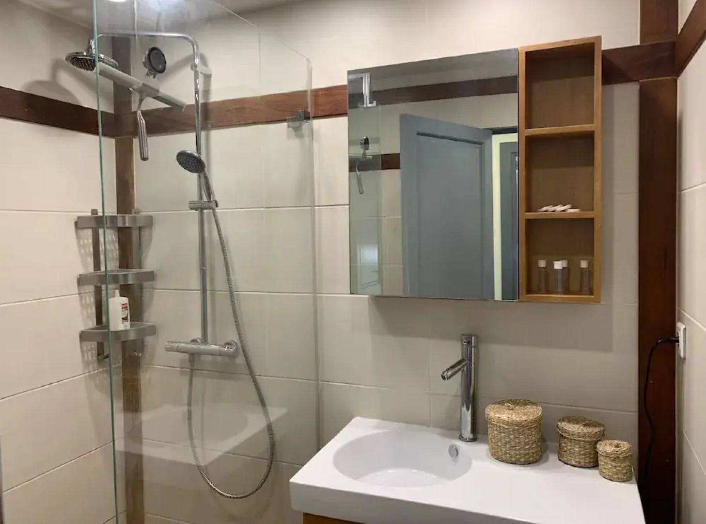 Spacieux logement domaine securise