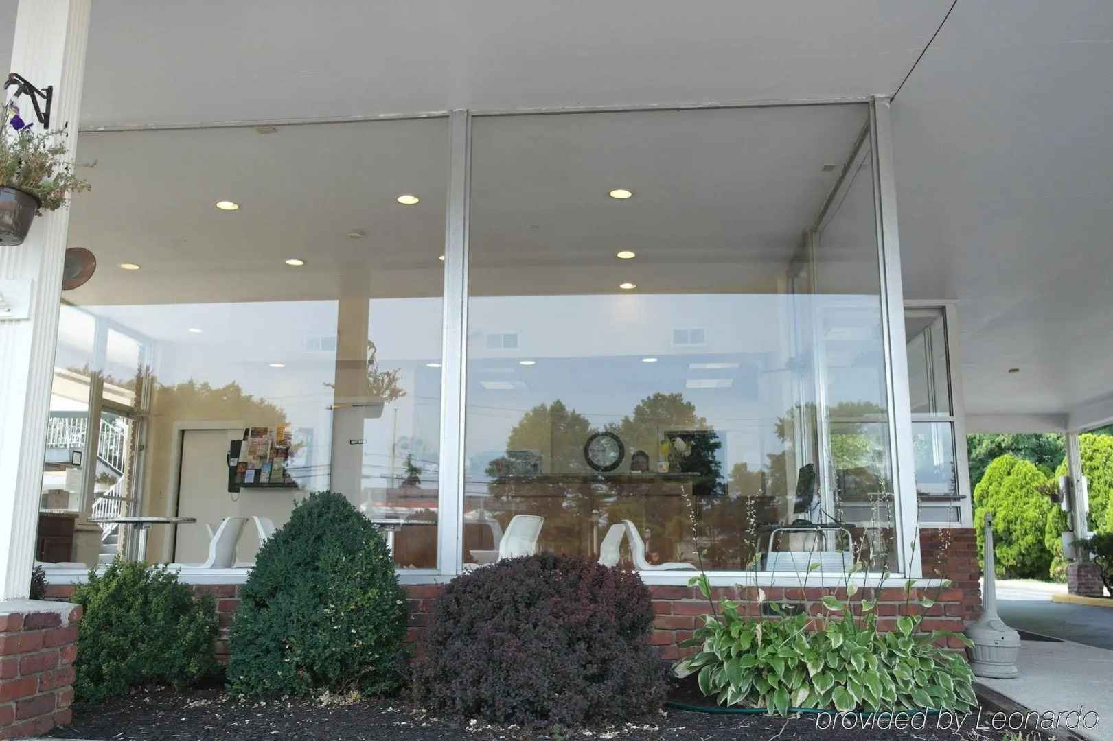 Crystal Inn Eatontown