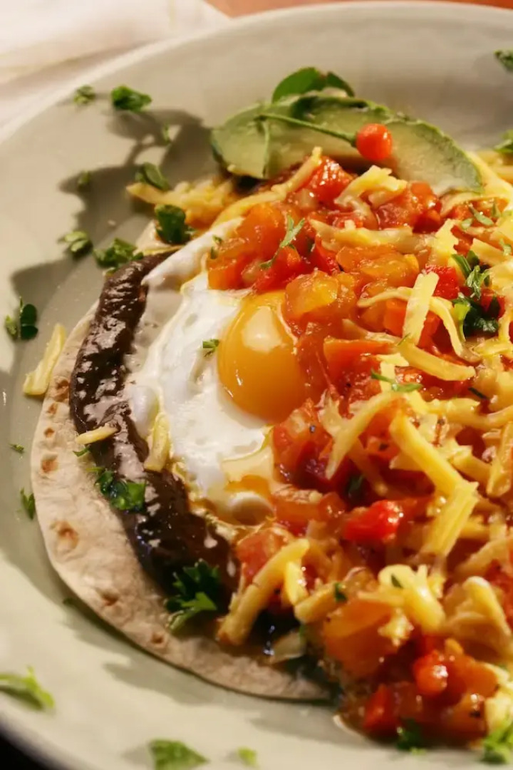 Iguana Lodge Beach Resort