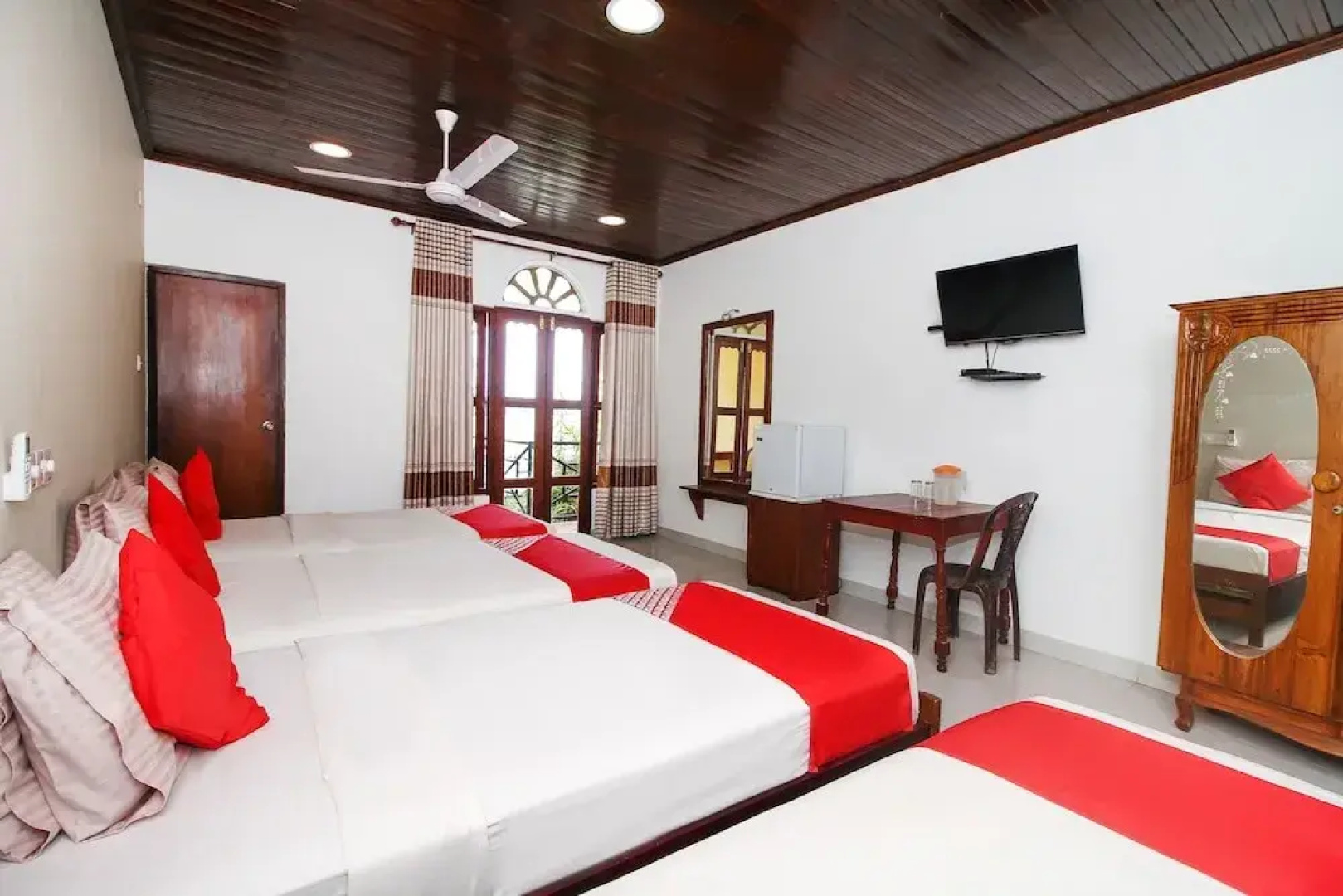 OYO 506 Bandu River Inn