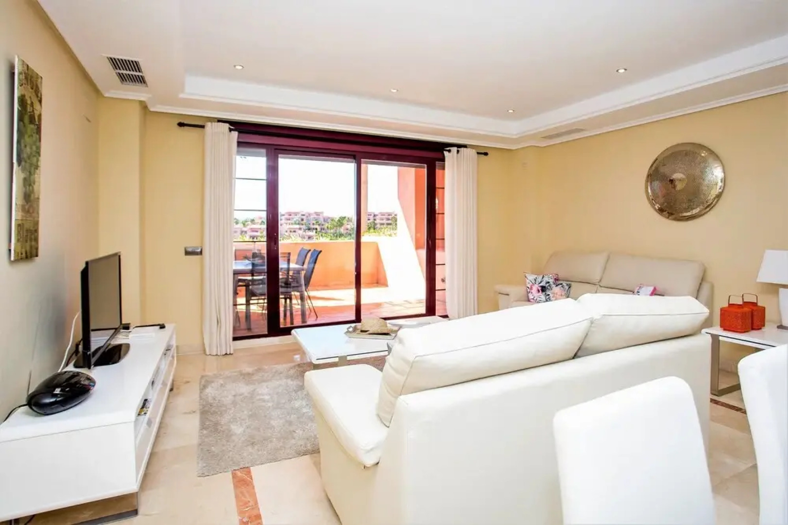 2 Bed Apartment with Mountain and Sea Views VDS33