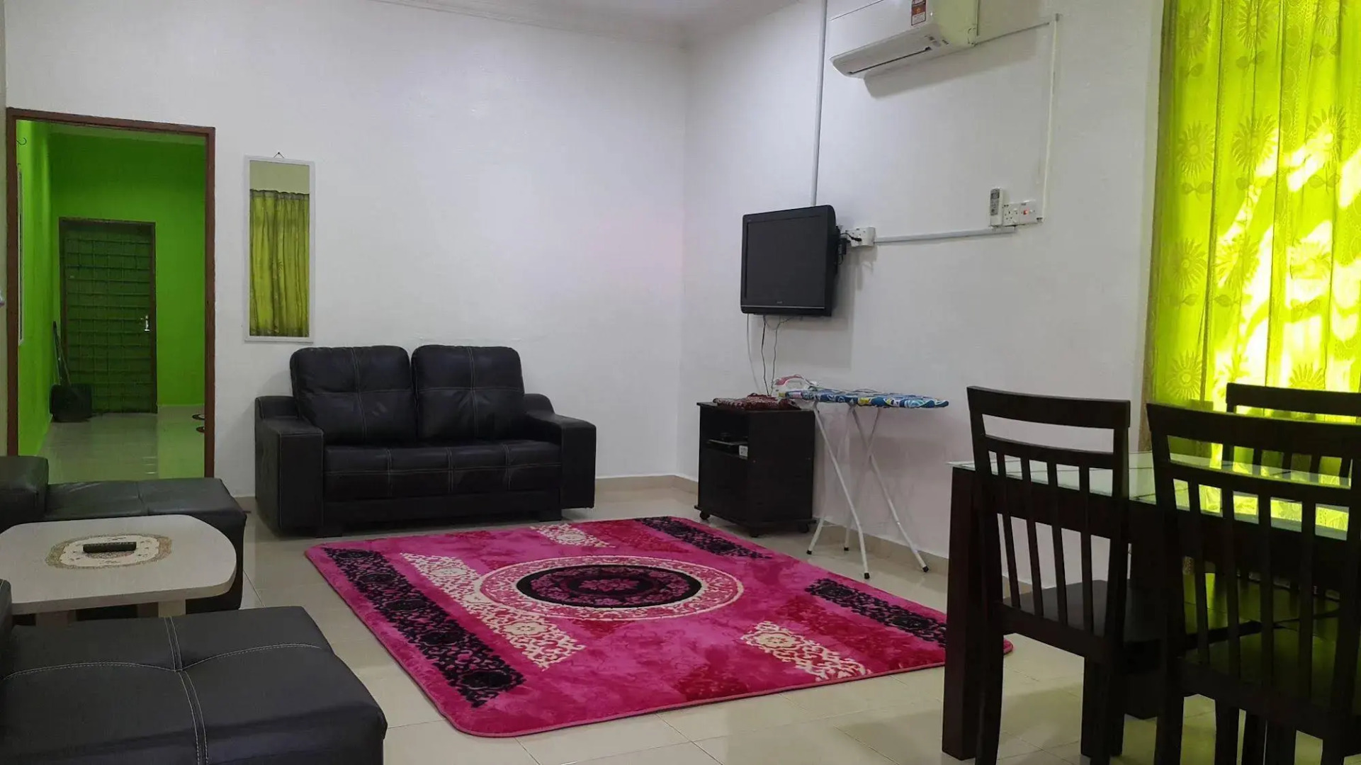Noor Homestay